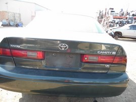 1999 TOYOTA CAMRY LE GREEN 3.0L AT Z17861